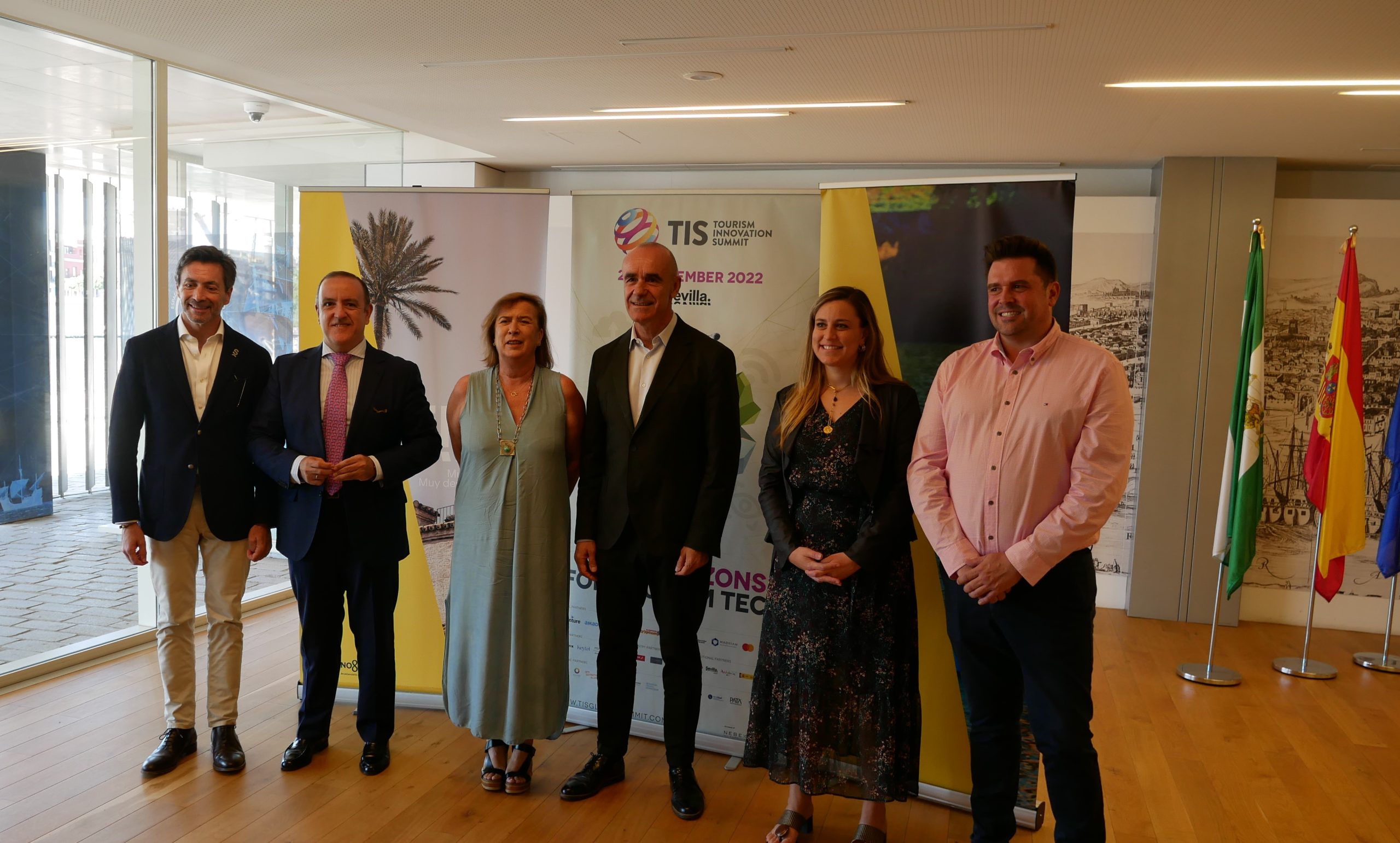 Sevilla anuncia que abrirá las actividades turísticas al ciudadano con motivo de la celebración del TIS2022