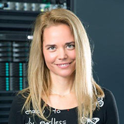 Urška Starc Peceny